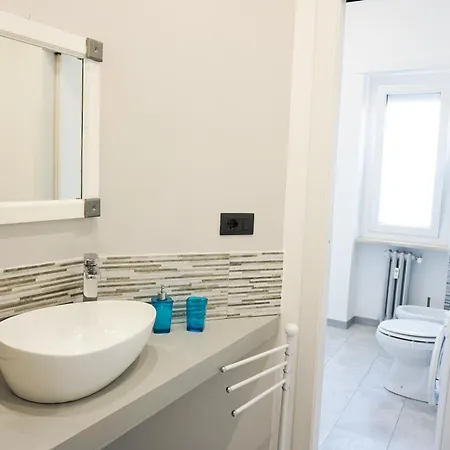 Apartment Metro *